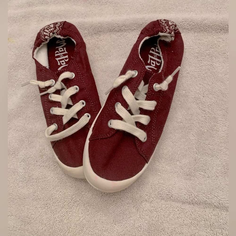 Mad Love maroon sneakers size 6